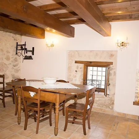 Valle Degli Ulivi Bed & Breakfast *